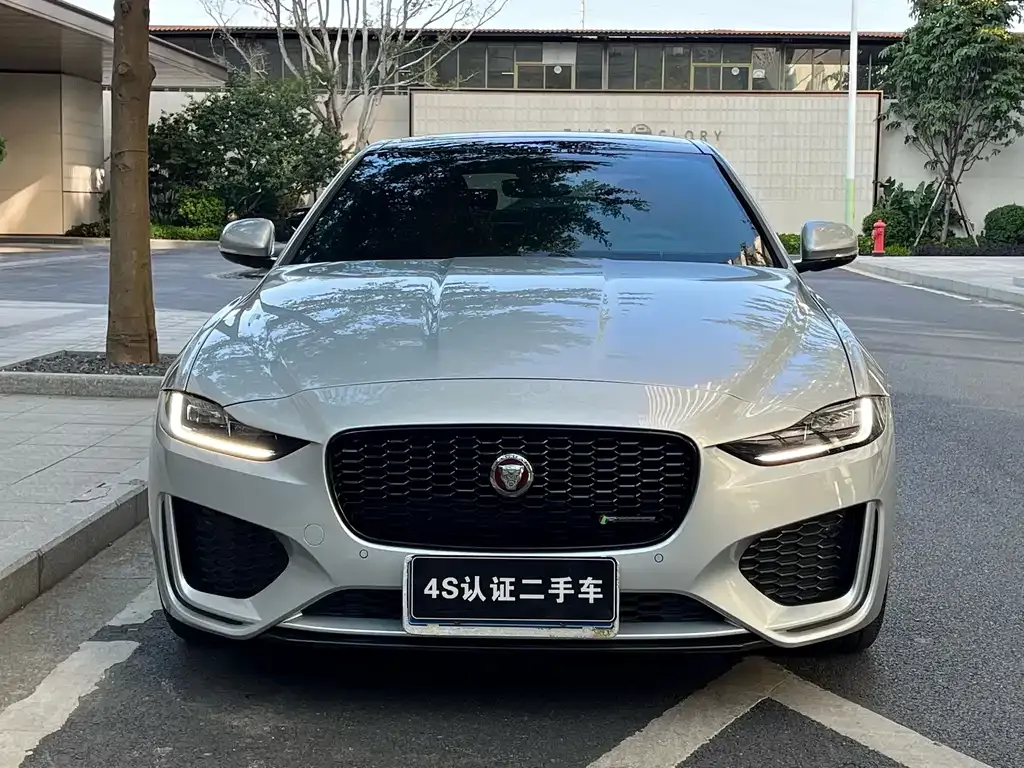 Jaguar XEL — фото 2