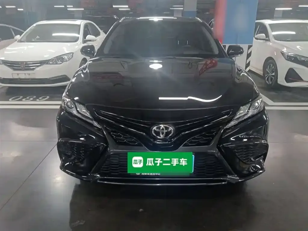 Toyota Camry 2023 из CN, фото 3