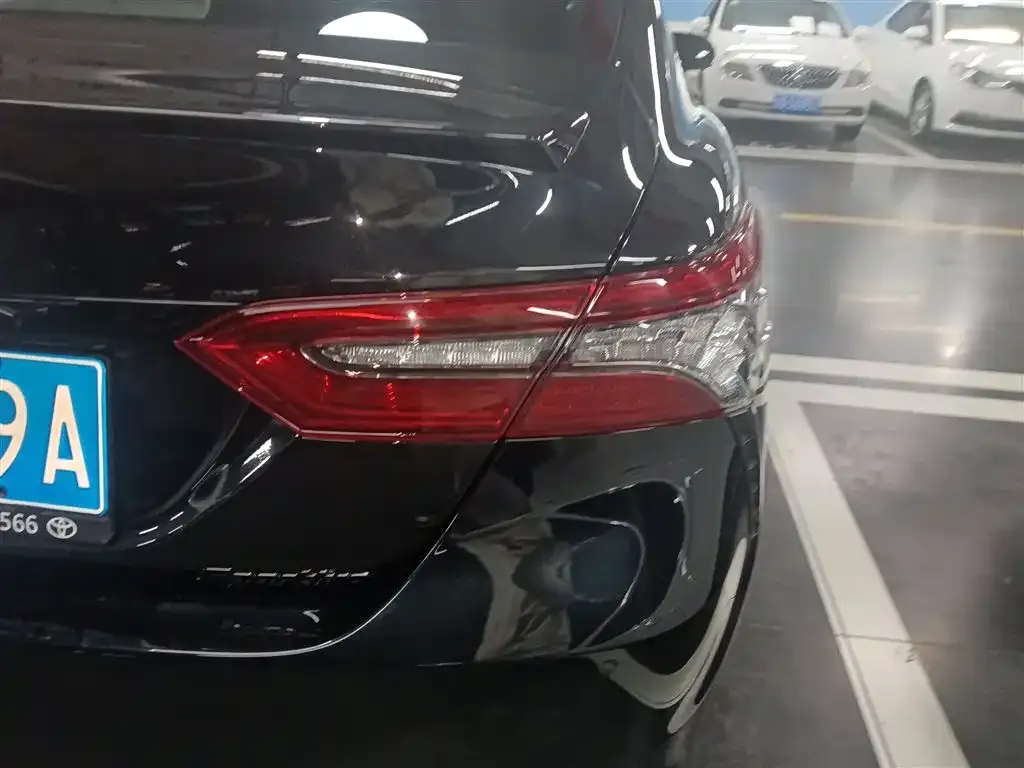 Toyota Camry 2023 из CN, фото 2