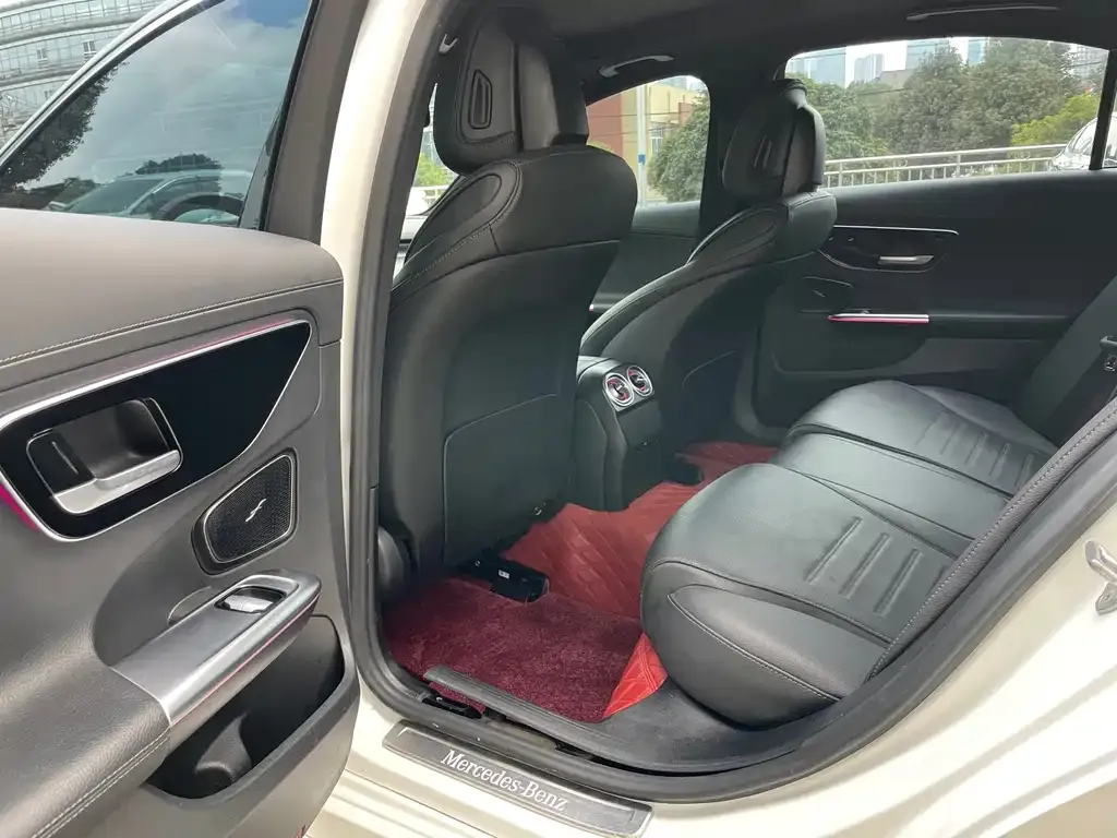 Mercedes-Benz C-Class 2023 из CN, фото 2