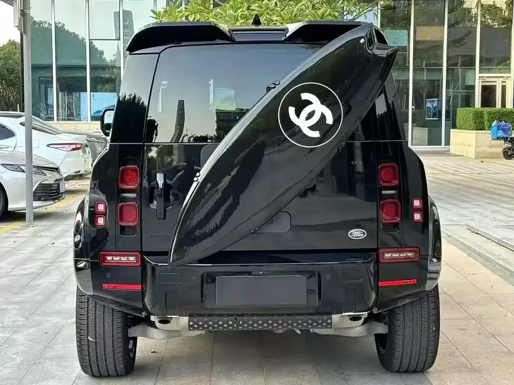 Land Rover Defender 2024 из CN, фото 2