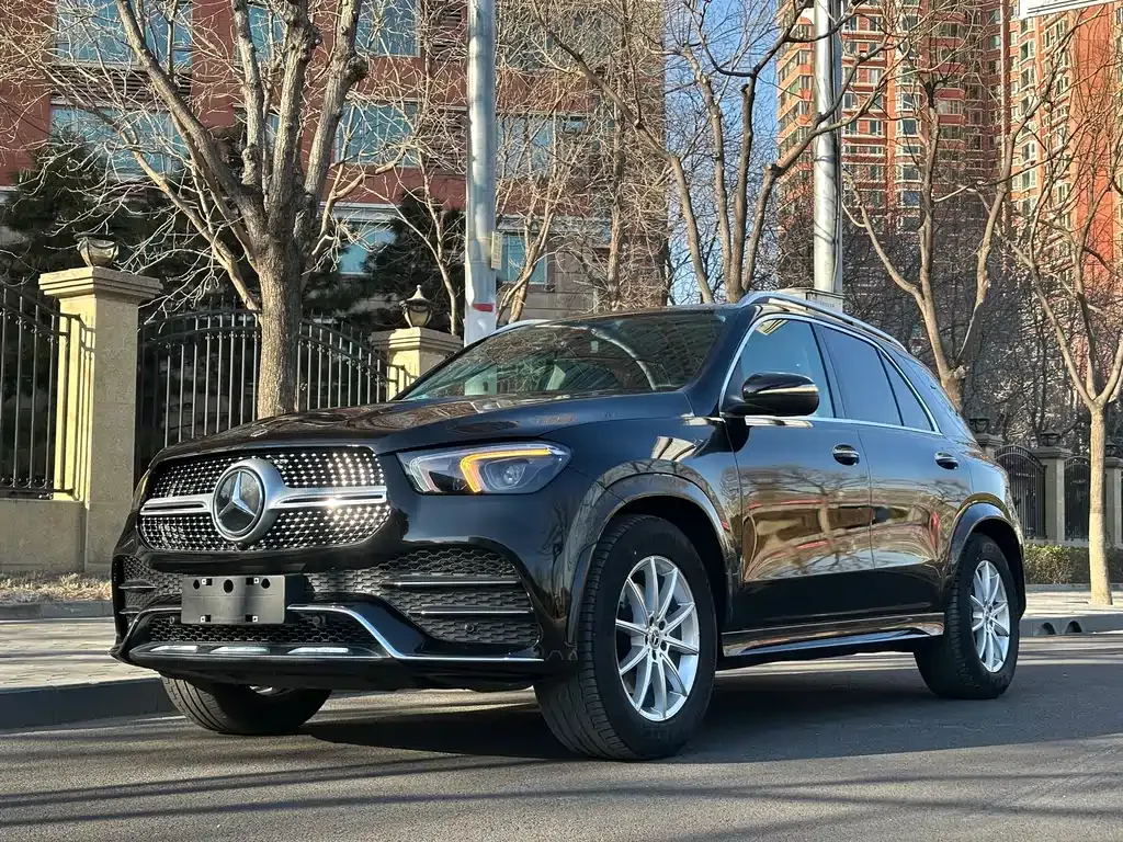 Mercedes-Benz GLE — фото 1