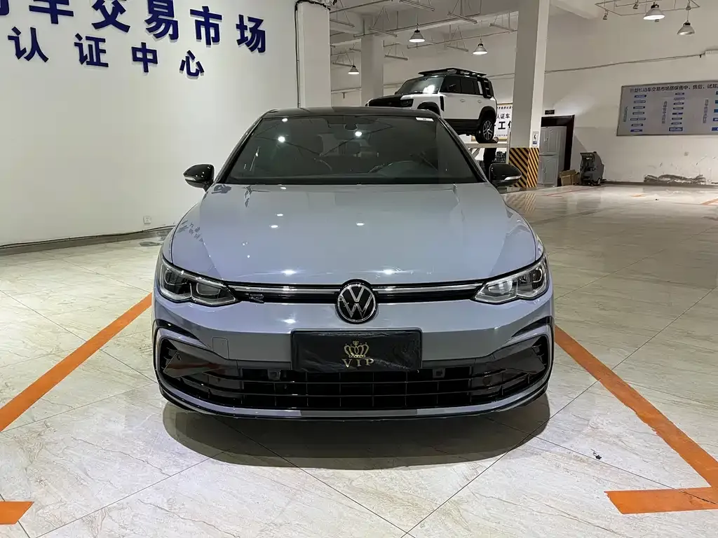 Volkswagen Golf 2023 из CN, фото 5