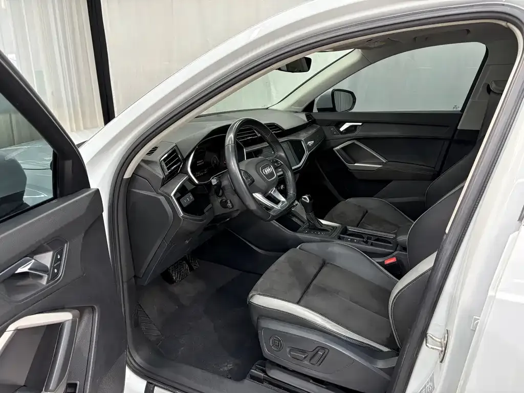 Audi Q3 2022 из CN, фото 9