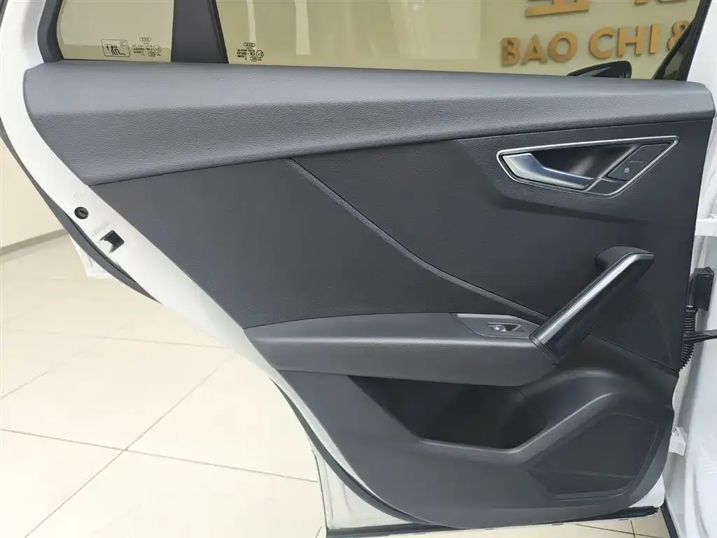 Audi Q2L 2021 из CN, фото 3