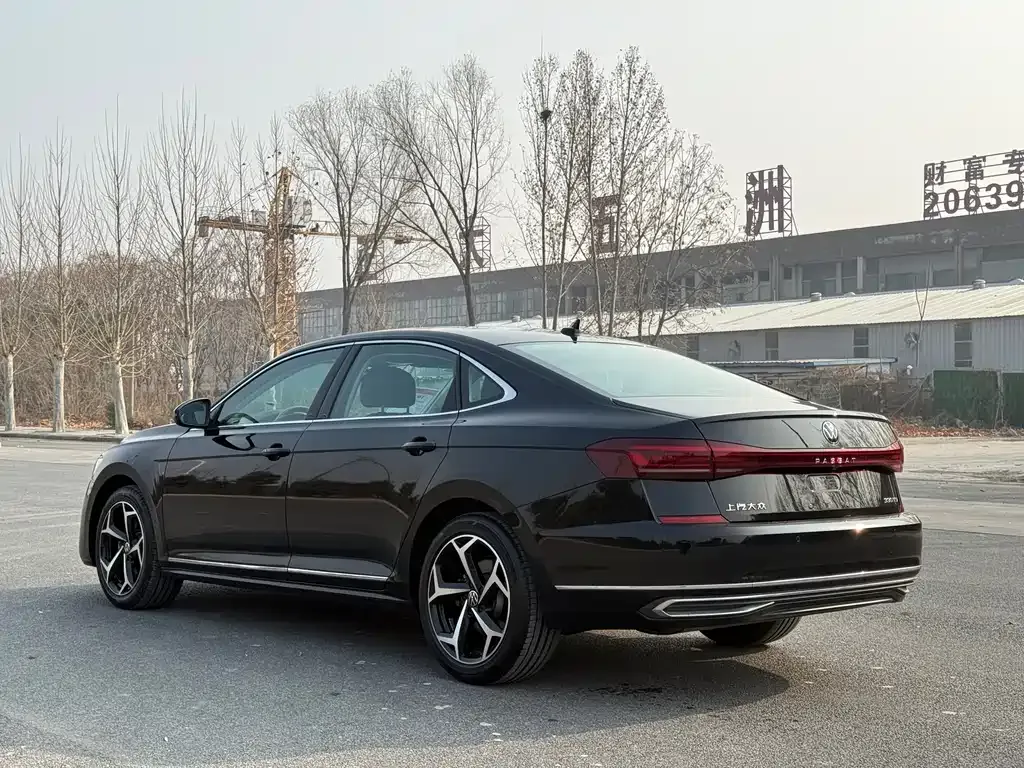 Volkswagen Passat 2024 из CN, фото 10