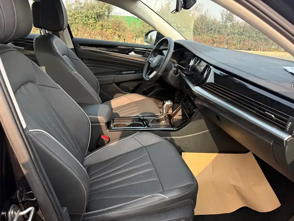 Volkswagen Passat 2024 из CN, фото 6