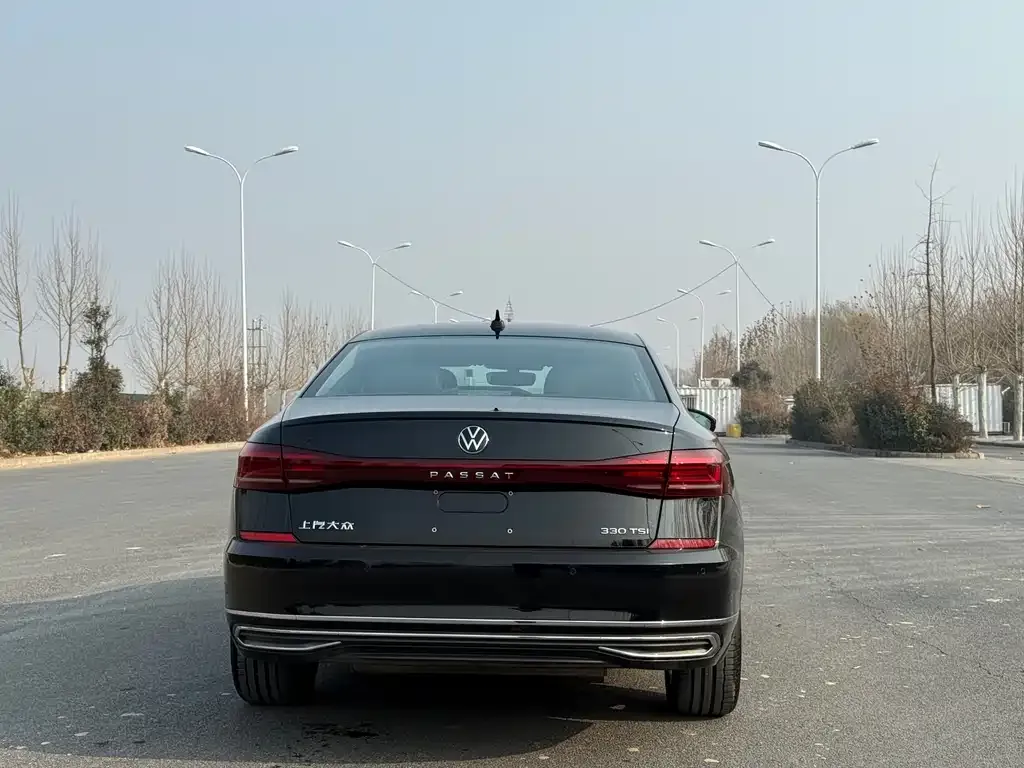 Volkswagen Passat 2024 из CN, фото 3