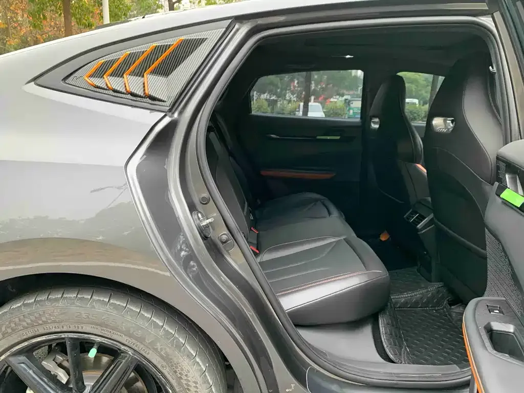 Changan UNI-V 2023 из CN, фото 8