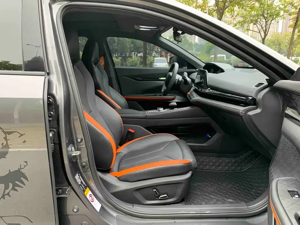 Changan UNI-V 2023 из CN, фото 6