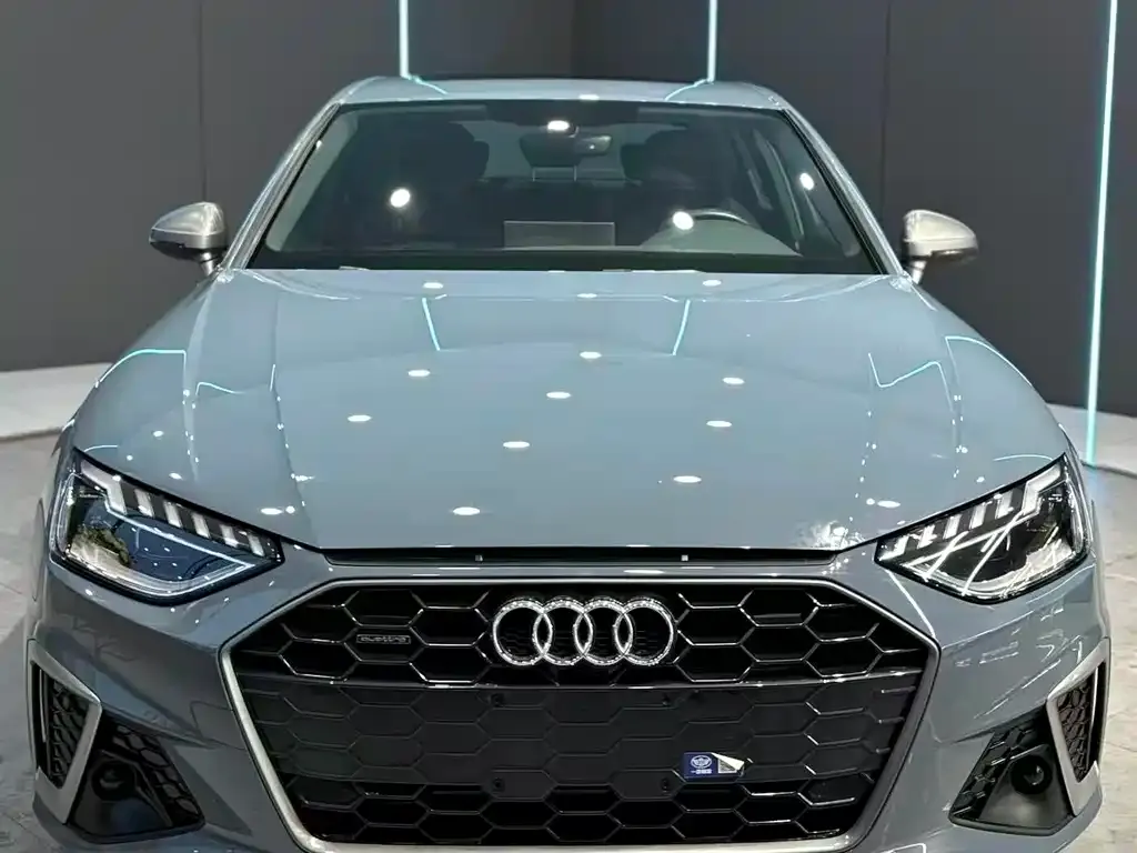 Audi A4L 2022 из CN, фото 3