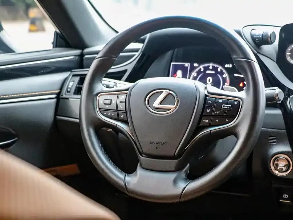 Lexus ES 2024 из CN, фото 9