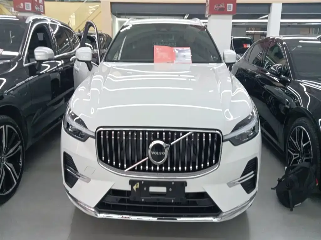 Volvo XC60 — фото 4