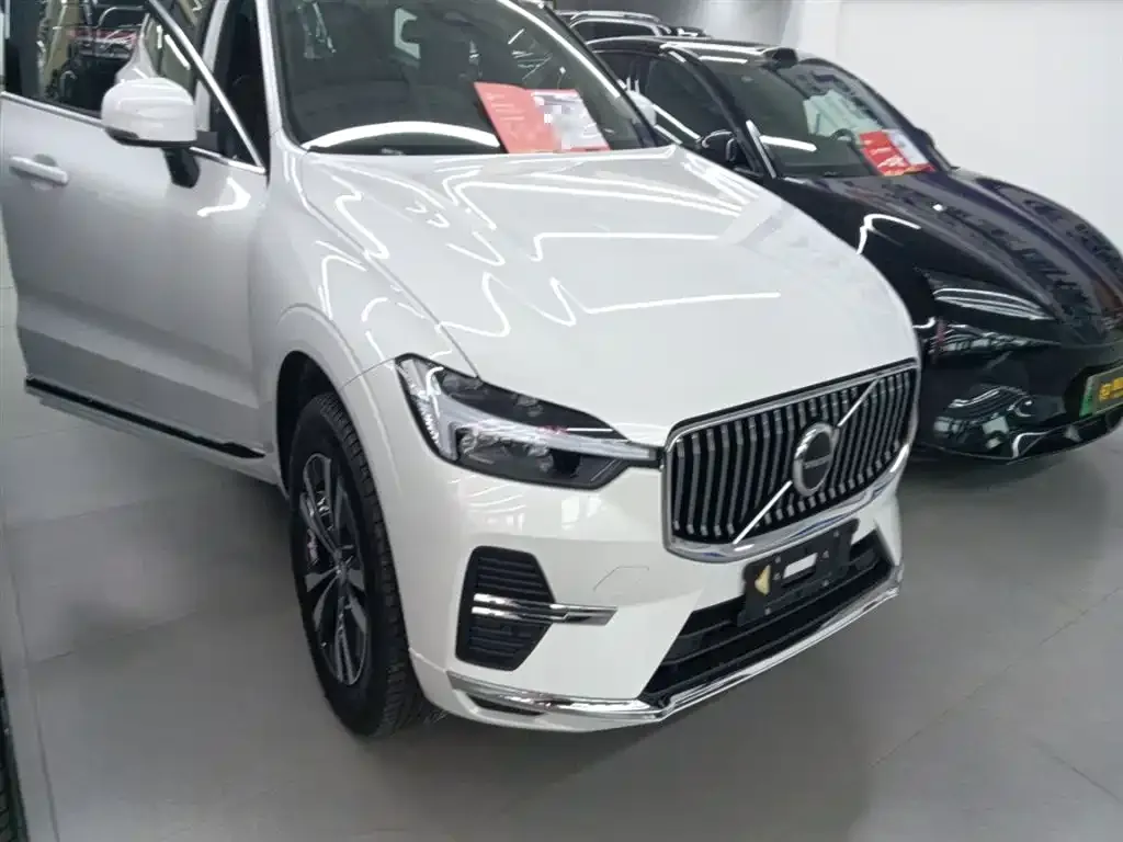 Volvo XC60 — фото 7