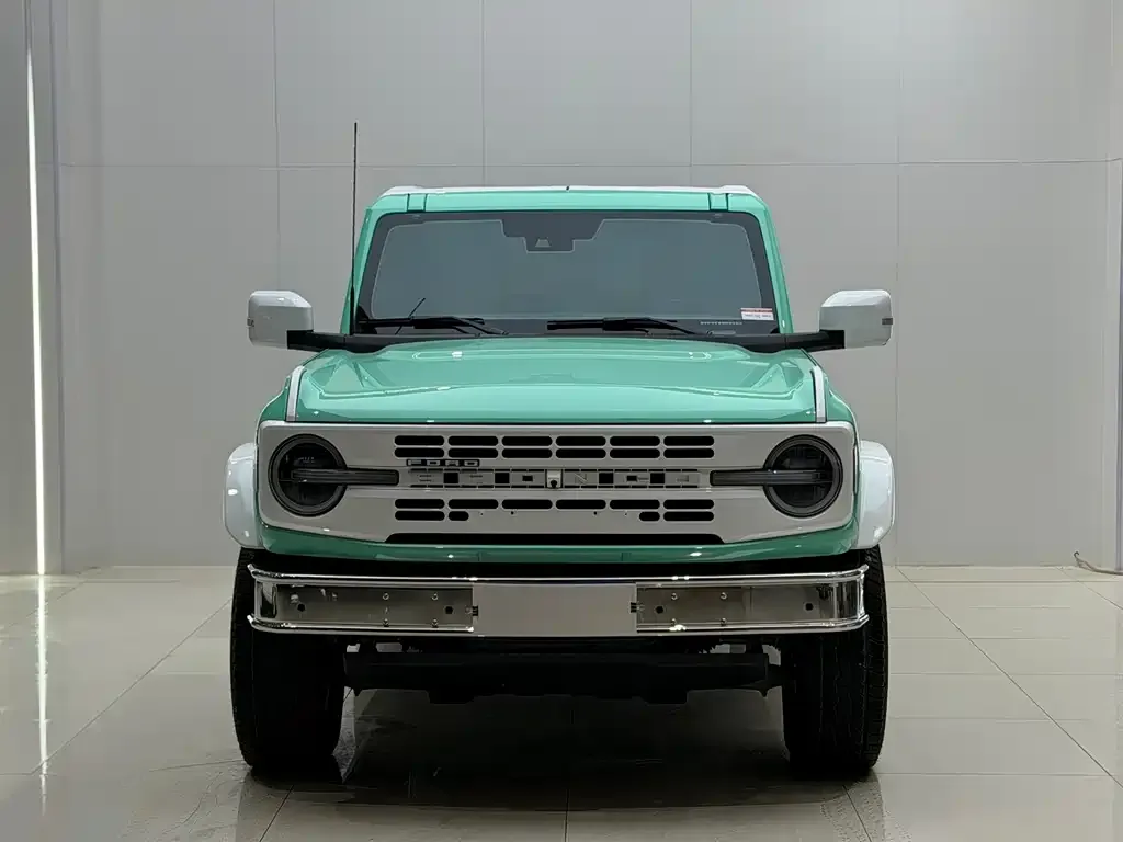 Ford Bronco 2025 из CN, фото 1