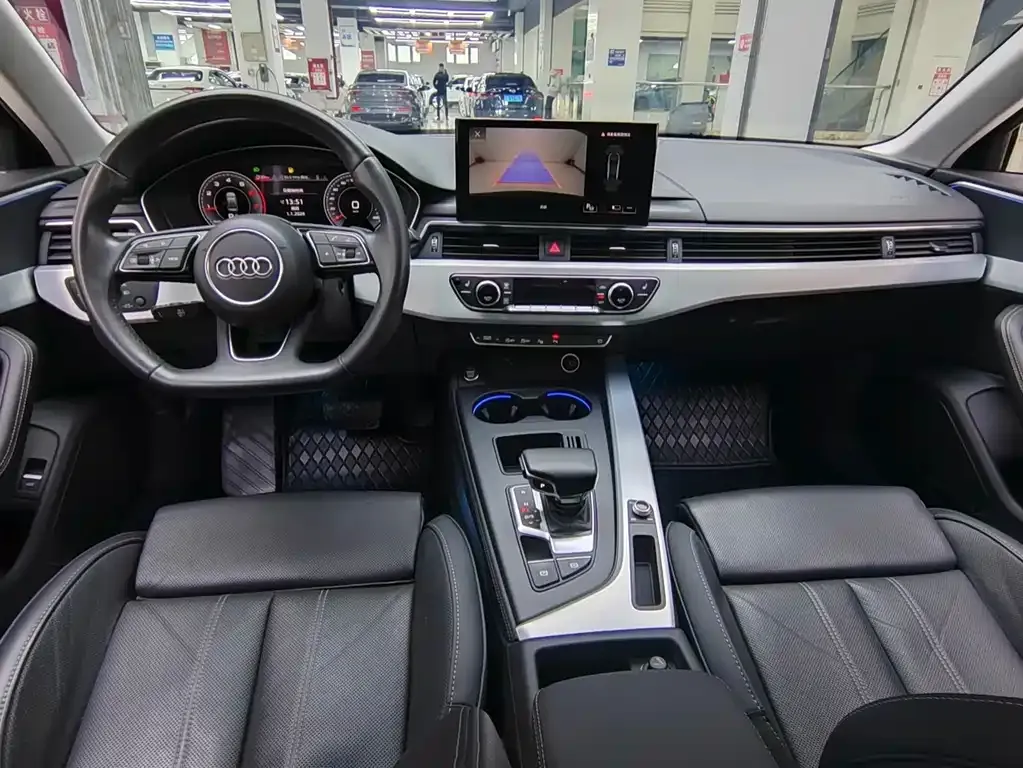 Audi A4L 2022 из CN, фото 10