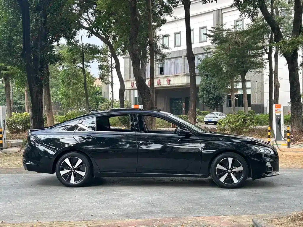 Nissan Teana 2022 из CN, фото 4