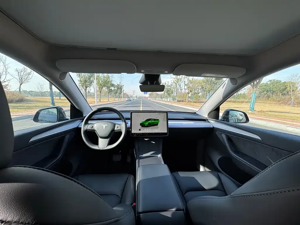 Tesla Model Y 2024 из CN, фото 9