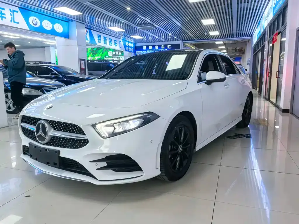 Mercedes-Benz A-Class — фото 1
