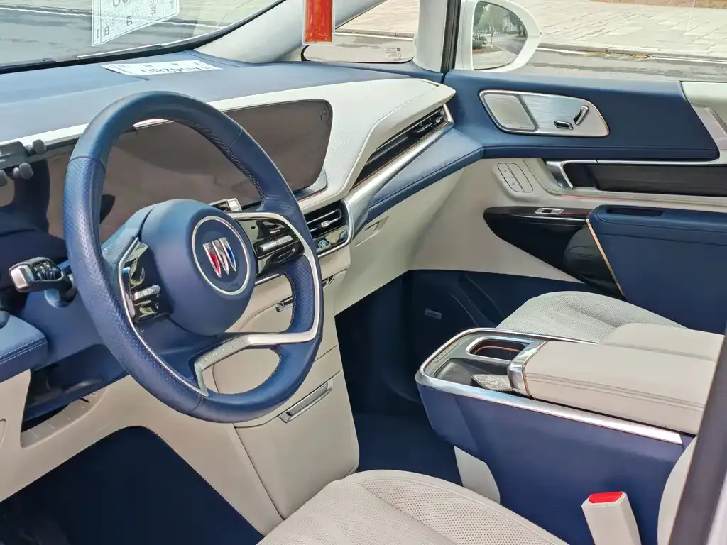 Buick Century 2023 из CN, фото 3