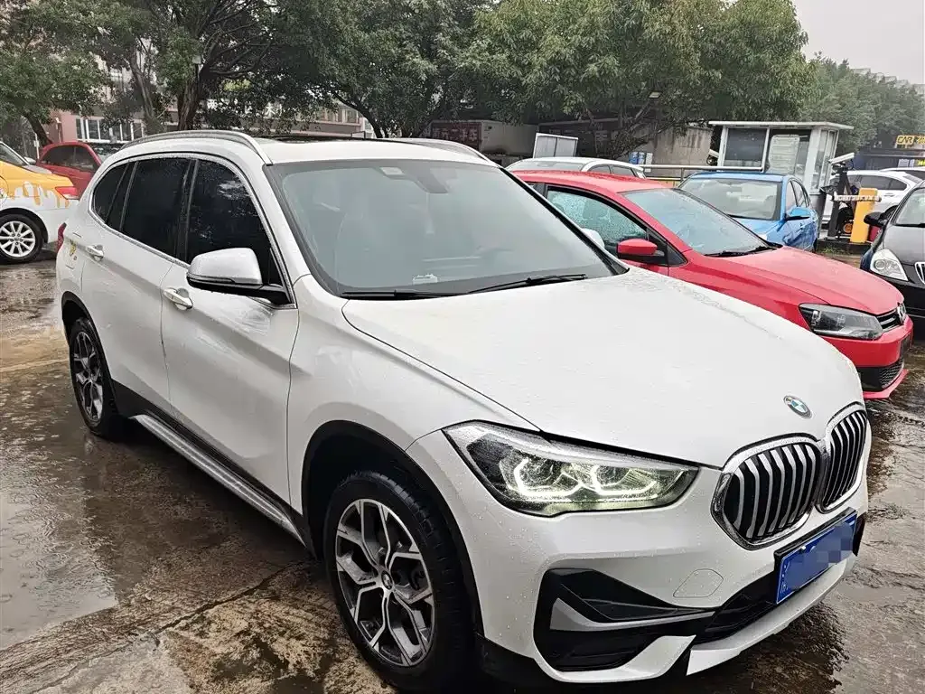 BMW X1 — фото 10
