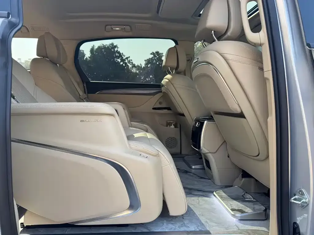 Buick GL8 Hybrid 2025 из CN, фото 5