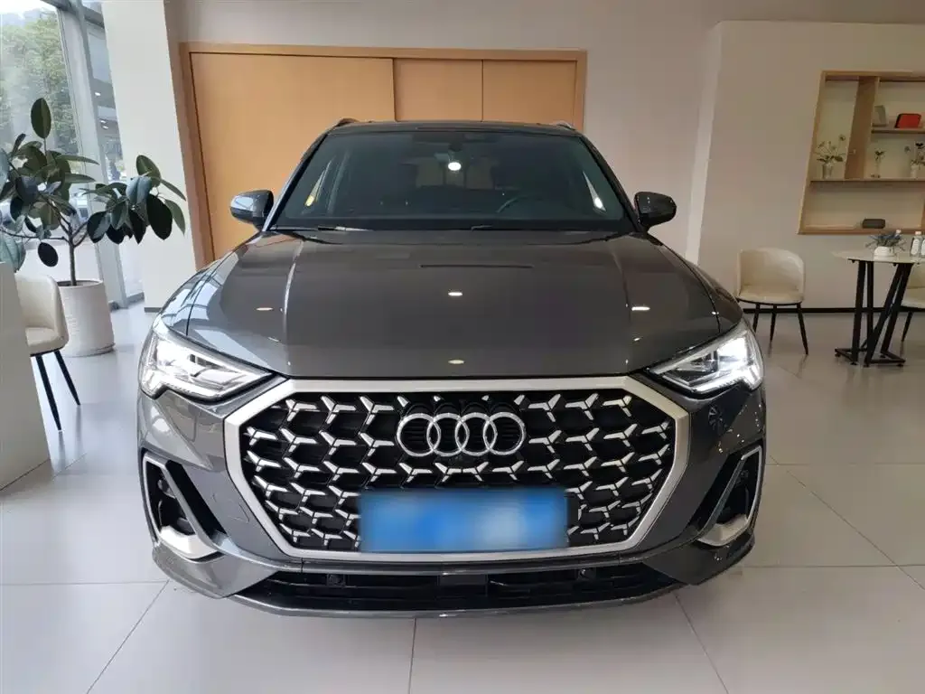 Audi Q3 2024 из CN, фото 7
