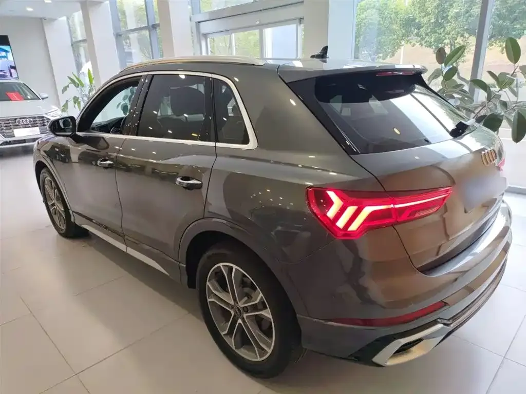 Audi Q3 2024 из CN, фото 6