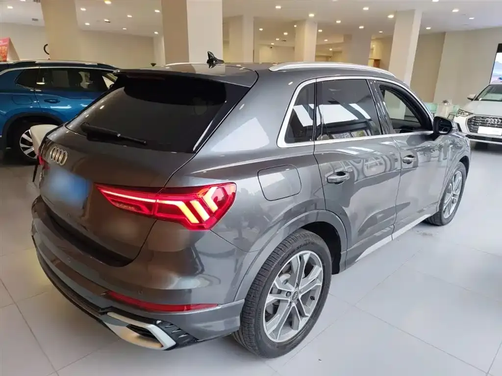 Audi Q3 2024 из CN, фото 4