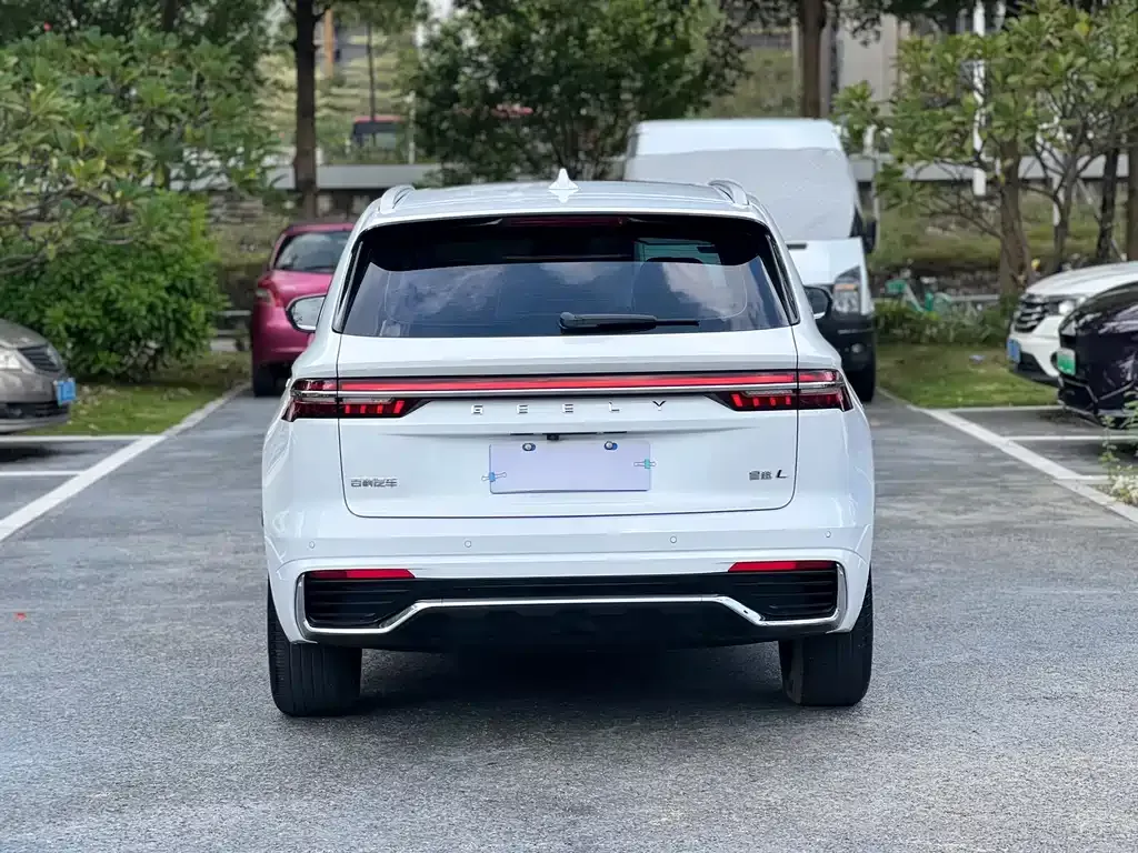 Geely Xingyue L 2023 из CN, фото 4