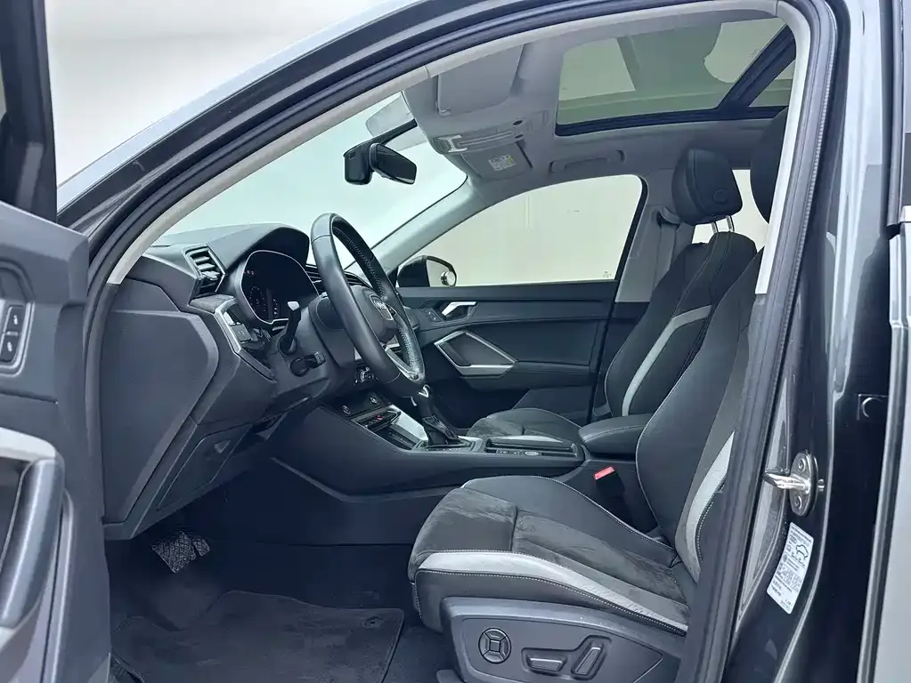 Audi Q3 2021 из CN, фото 8