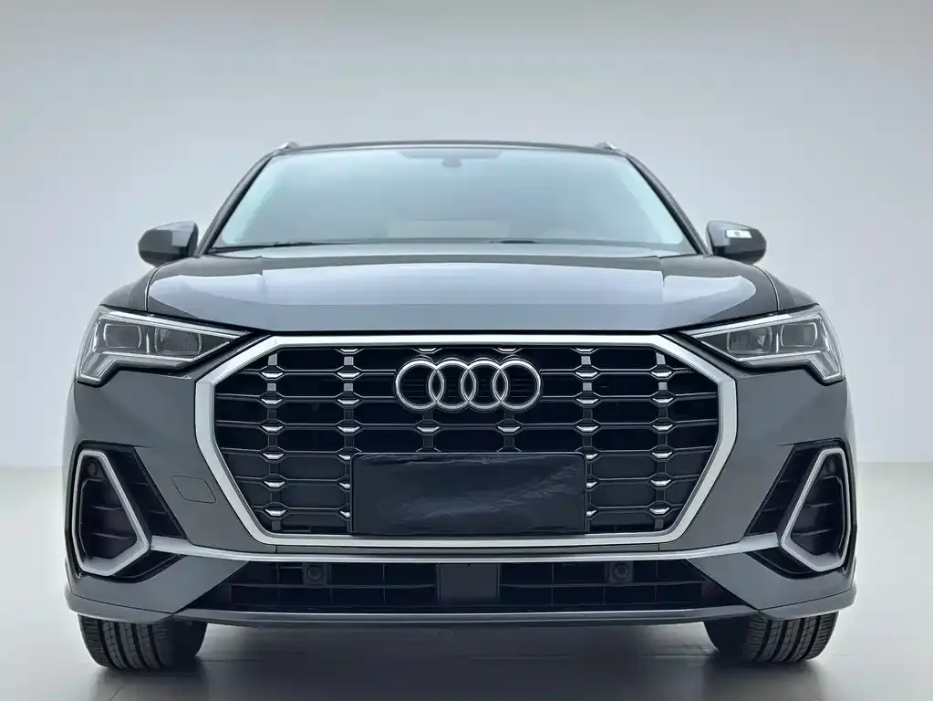 Audi Q3 2021 из CN, фото 7
