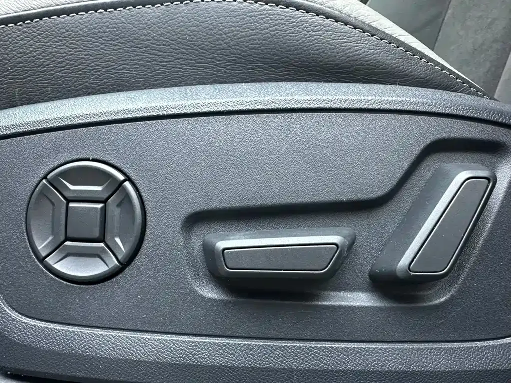 Audi Q3 2021 из CN, фото 10