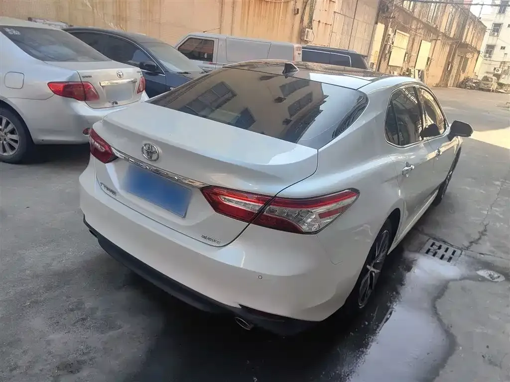 Toyota Camry 2022 из CN, фото 4
