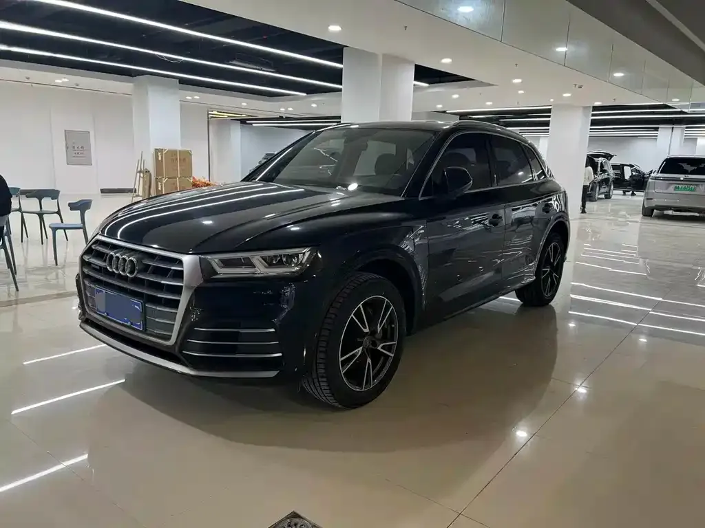 Audi Q5L 2021 из CN, фото 1
