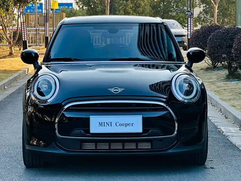 MINI Cooper (3-door) 2023 из CN, фото 7