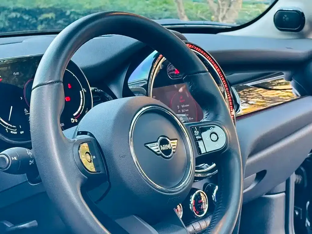 MINI Cooper (3-door) 2023 из CN, фото 3