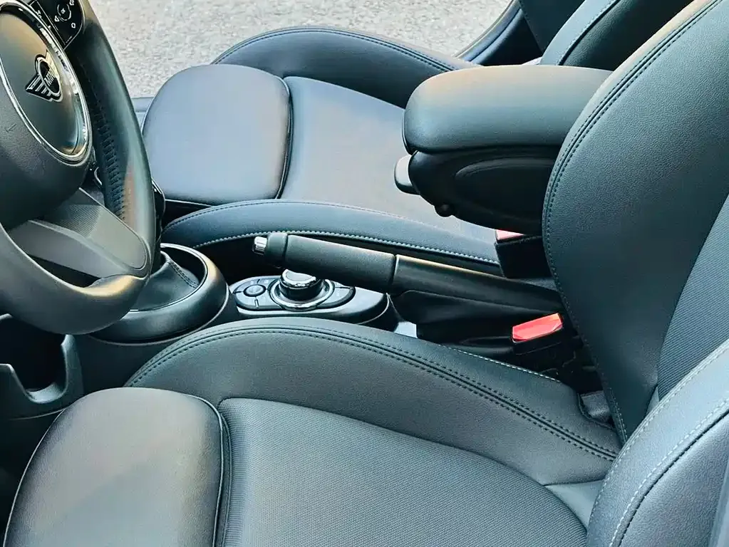 MINI Cooper (3-door) 2023 из CN, фото 4
