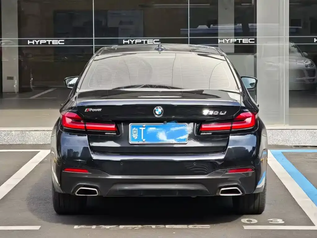 BMW 5 Series 2022 из CN, фото 5