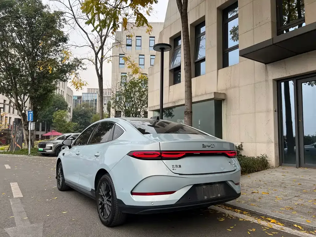 BYD Qin PLUS 2025 из CN, фото 5