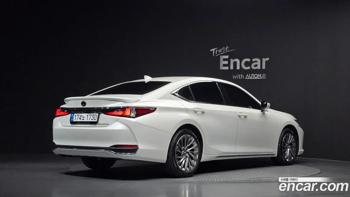 Lexus ES 2026 из KR, фото 2