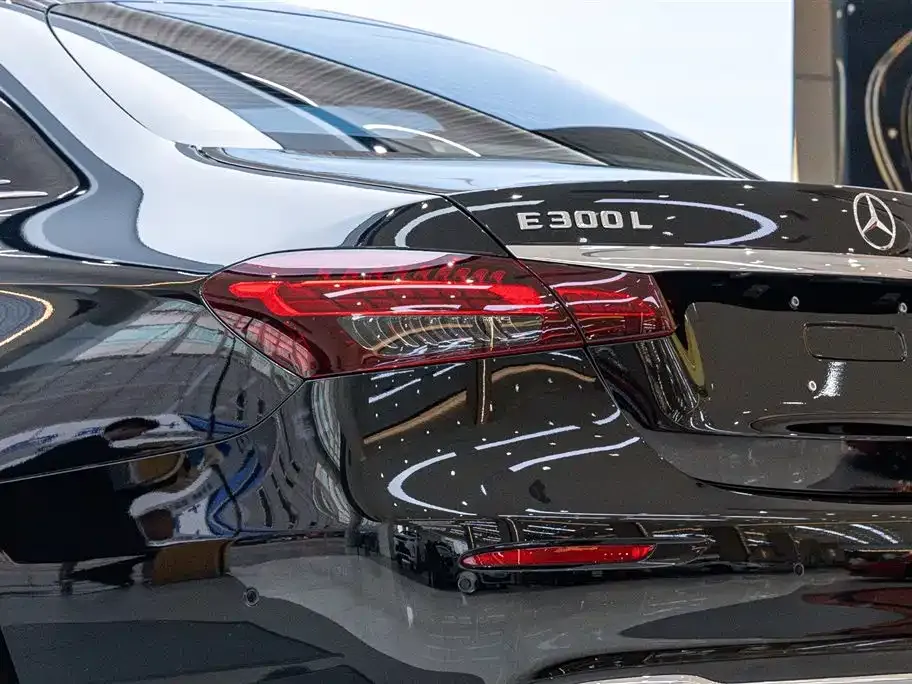 Mercedes-Benz E-Class 2023 из CN, фото 7