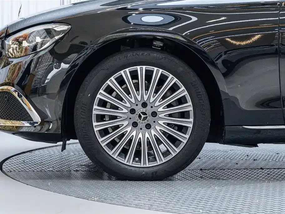 Mercedes-Benz E-Class 2023 из CN, фото 10
