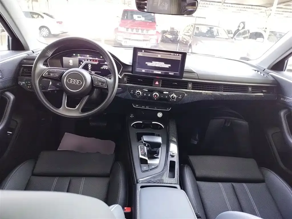 Audi A4L 2023 из CN, фото 5