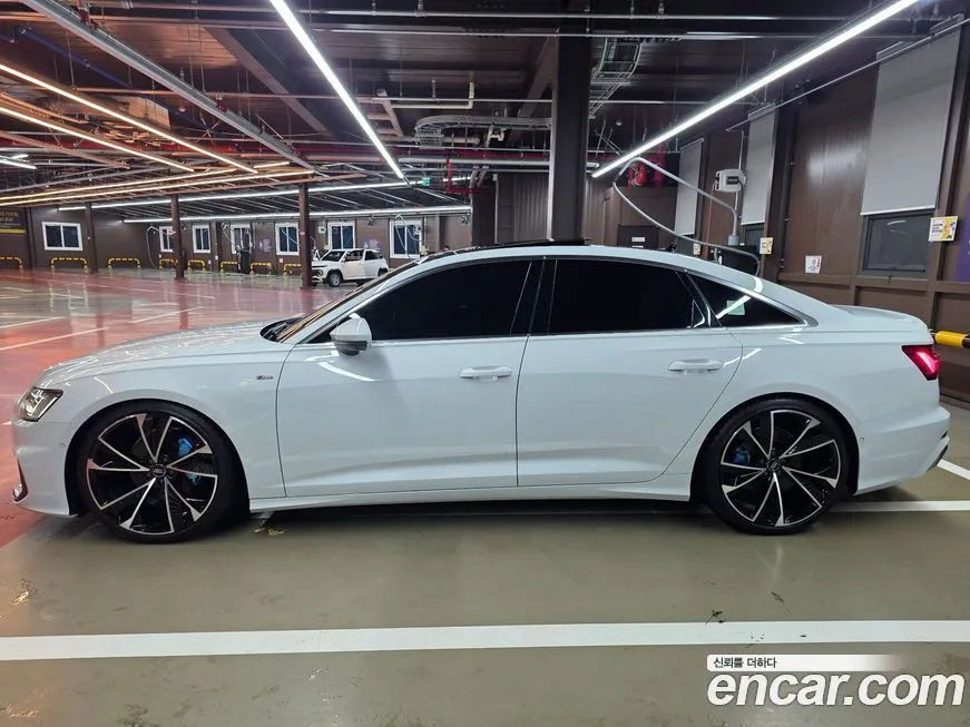 Audi A6 — фото 1