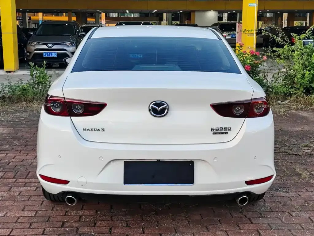 Mazda 3 Axela 2024 из CN, фото 5