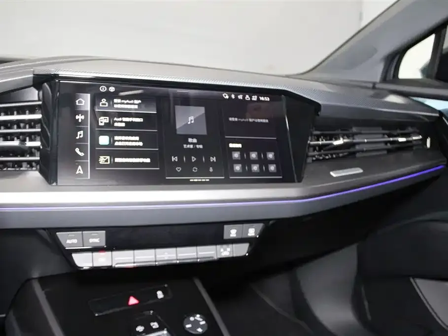 Audi Q4 e-tron — фото 10