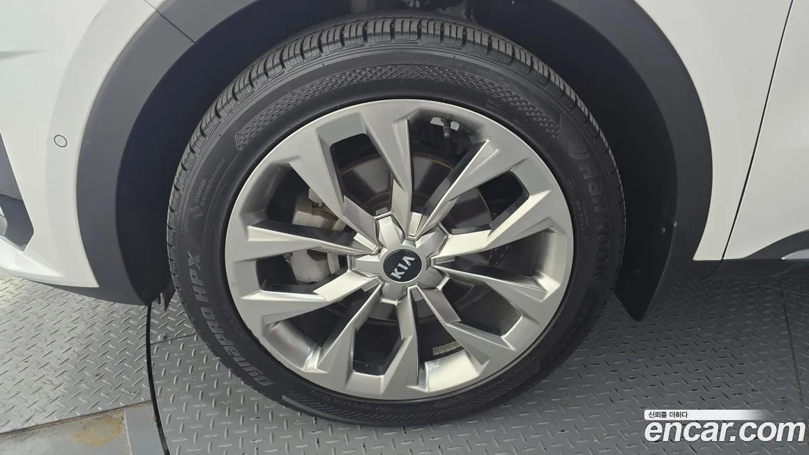 Kia Sorento — фото 10