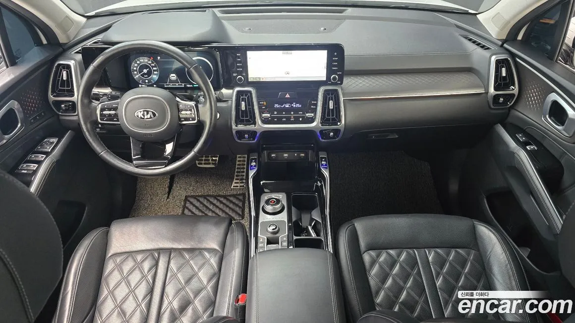 Kia Sorento — фото 8