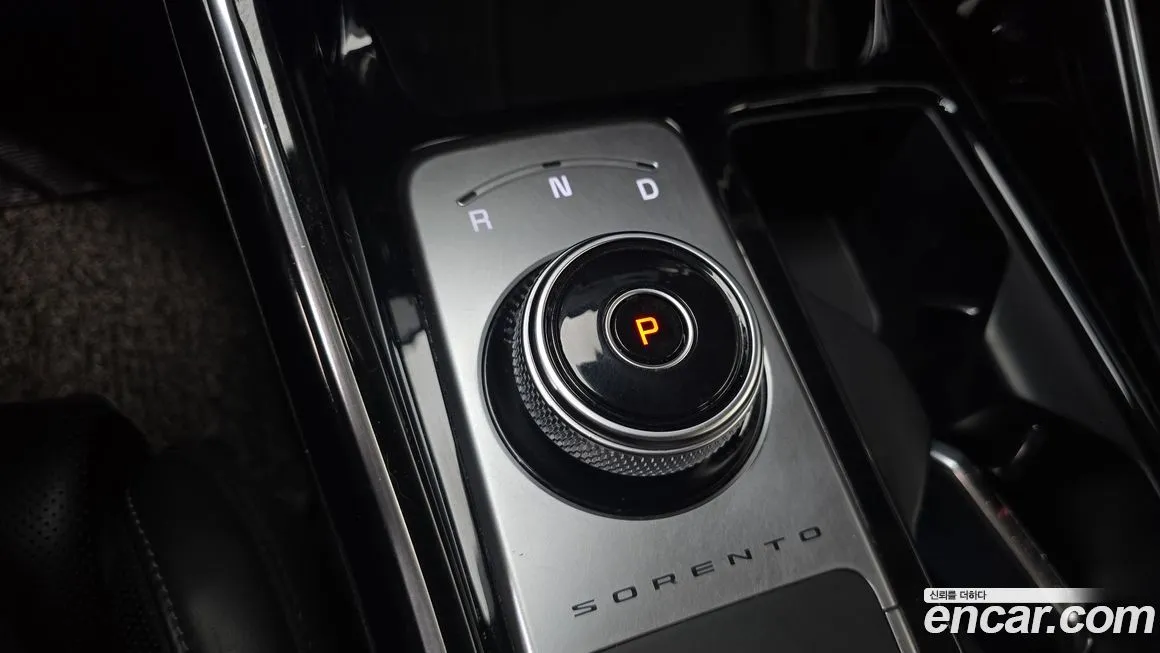 Kia Sorento — фото 4